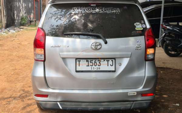 TOYOTA AVANZA E