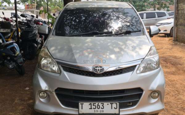 TOYOTA AVANZA E