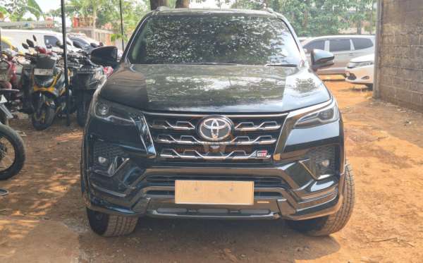TOYOTA FORTUNER 2.8 VRZ