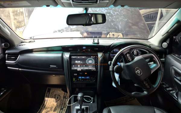 TOYOTA FORTUNER 2.8 VRZ