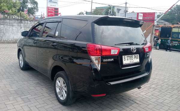 TOYOTA INNOVA G