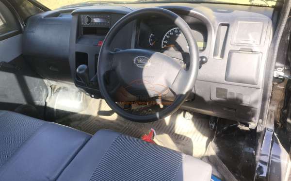DAIHATSU GRAN MAX