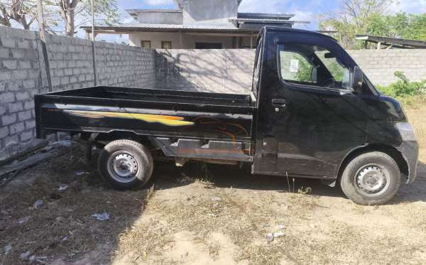 DAIHATSU GRAN MAX