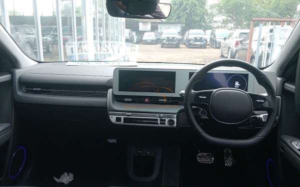 HYUNDAI IONIQ 5 EV SIGNATURE