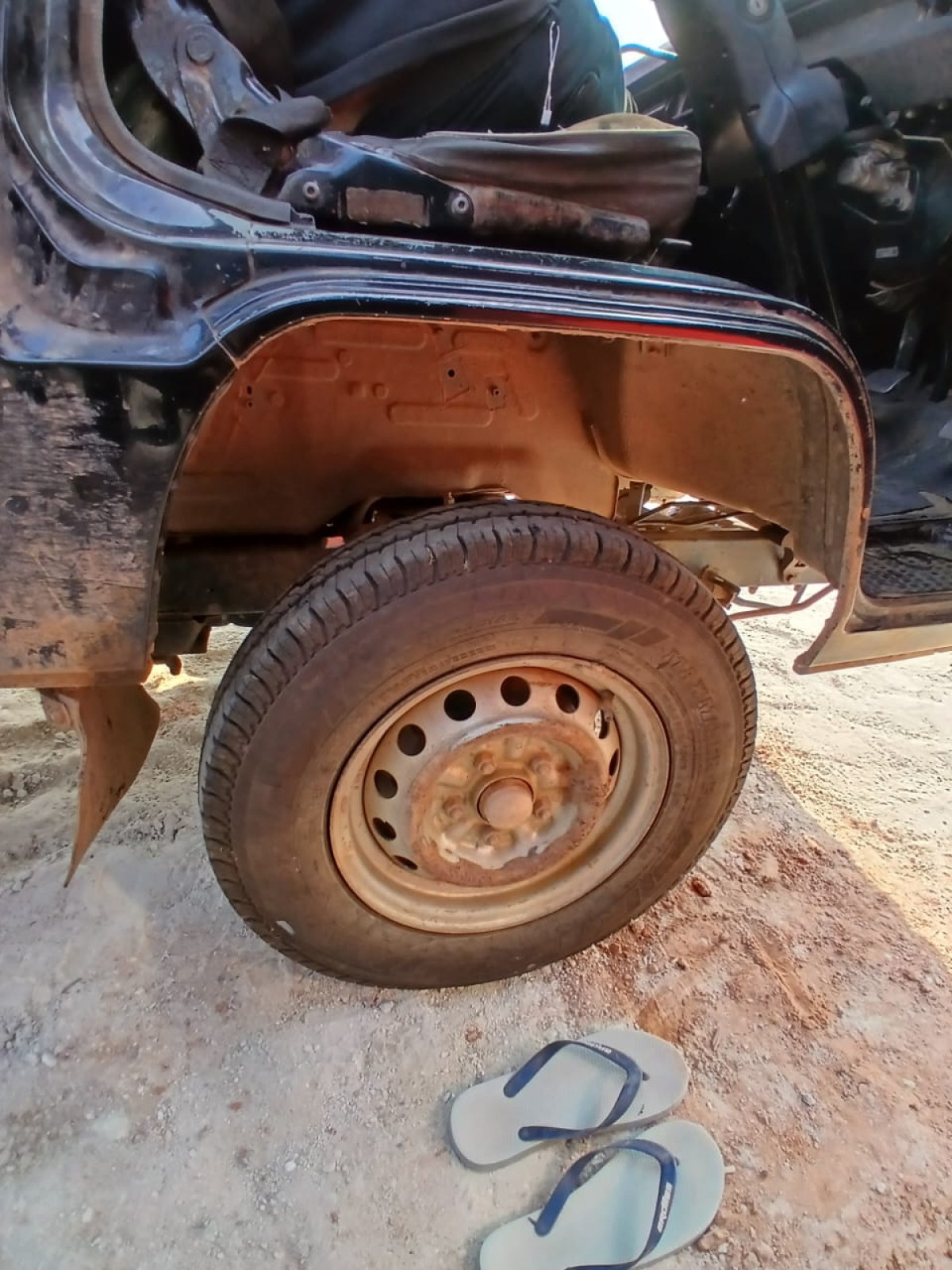 MITSUBISHI L 300 L300 PU FB-R (4X2)