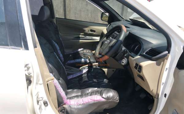 TOYOTA AVANZA 1.3 G