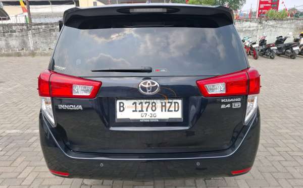 TOYOTA INNOVA 2.4 G