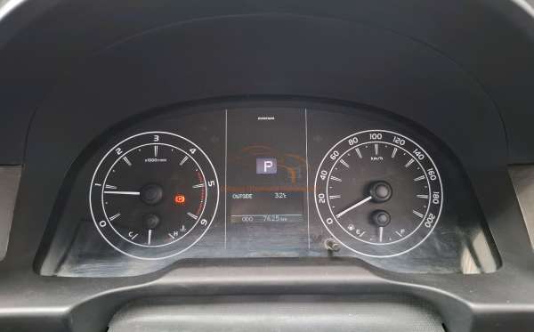 TOYOTA INNOVA 2.4 G