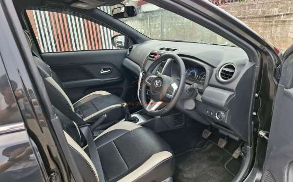 TOYOTA RUSH S