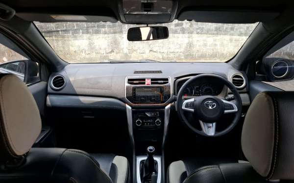 TOYOTA RUSH S