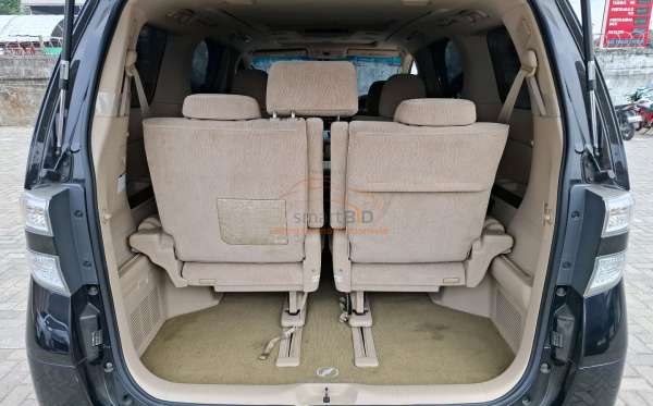 TOYOTA VELLFIRE 2.4