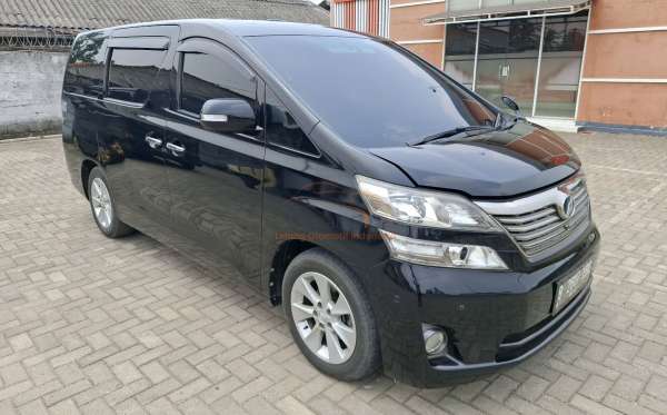 TOYOTA VELLFIRE 2.4