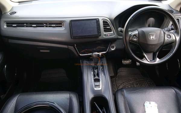 HONDA  HRV  RU1 1.5 E
