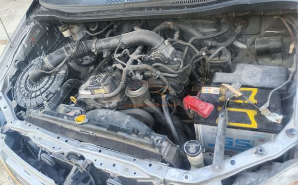 TOYOTA INNOVA