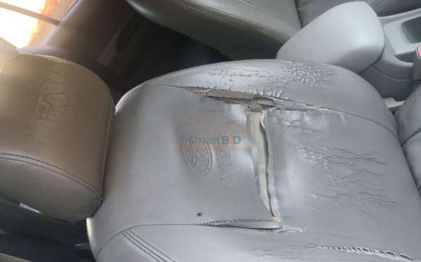 TOYOTA INNOVA