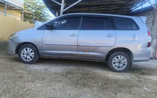 TOYOTA INNOVA