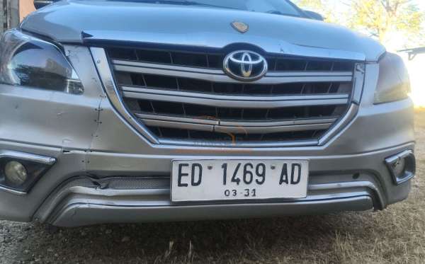 TOYOTA INNOVA