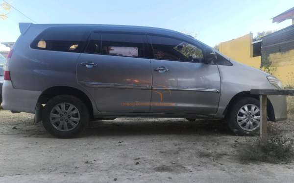 TOYOTA INNOVA