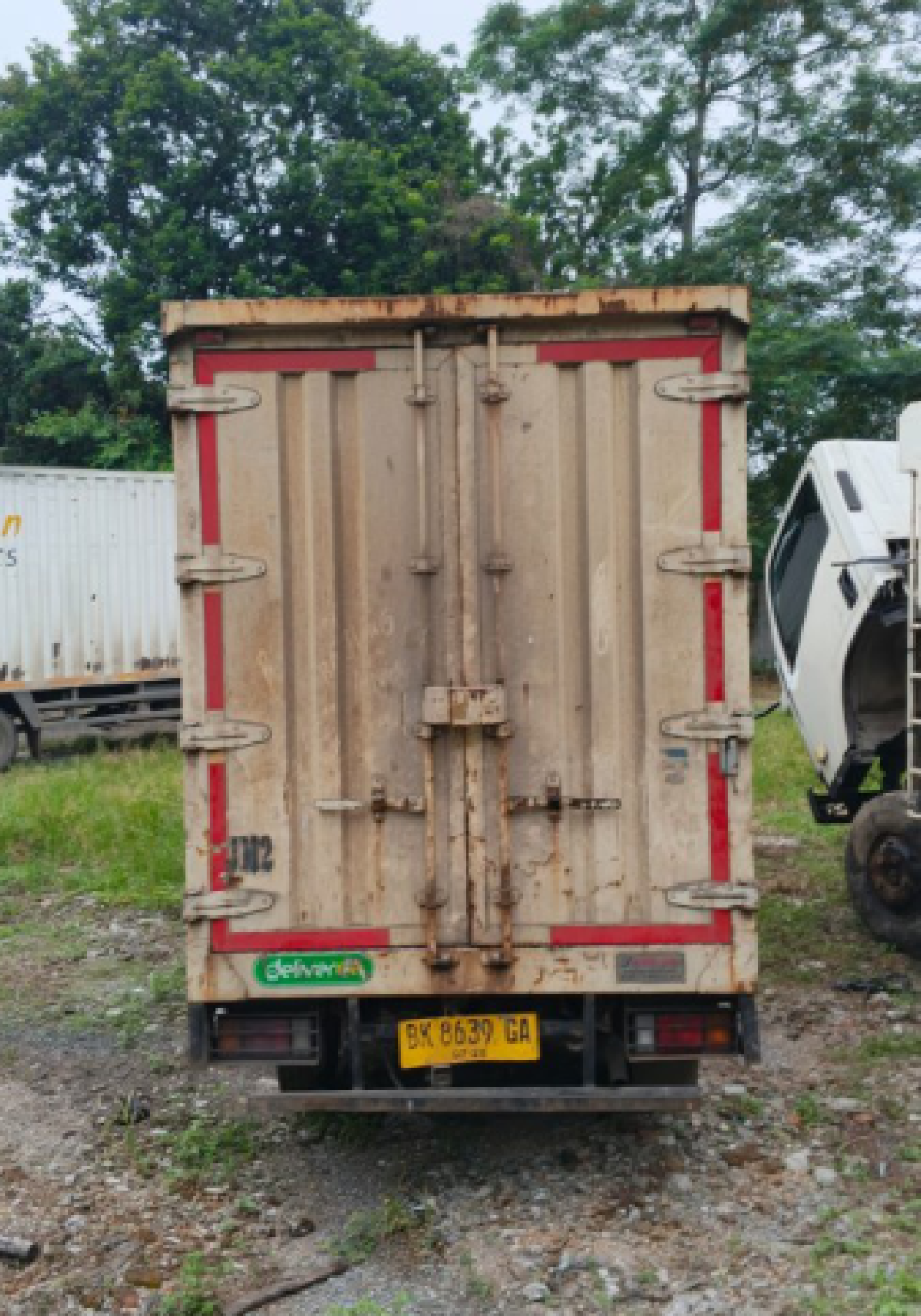 ISUZU NLR  85U