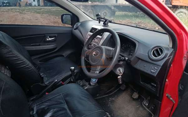 DAIHATSU AYLA