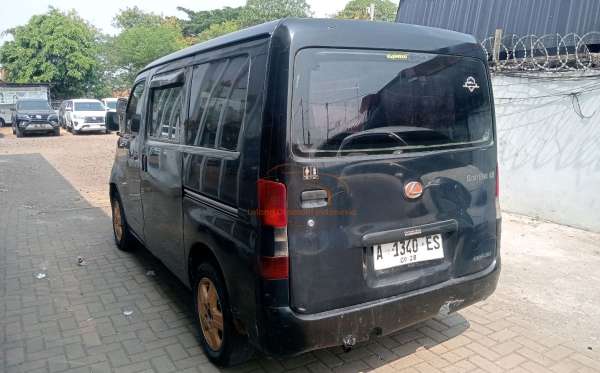 DAIHATSU GRAN MAX 1.3 D