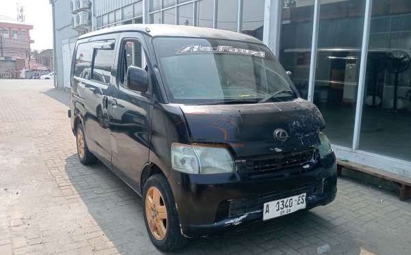DAIHATSU GRAN MAX 1.3 D