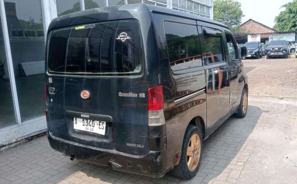 DAIHATSU GRAN MAX 1.3 D