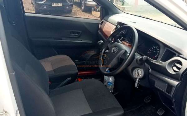 DAIHATSU SIGRA D