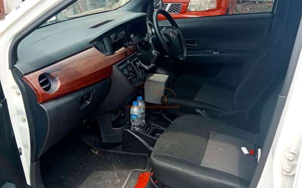 DAIHATSU SIGRA D