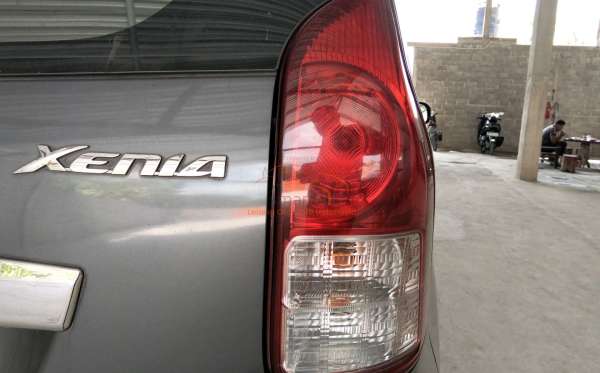 DAIHATSU XENIA