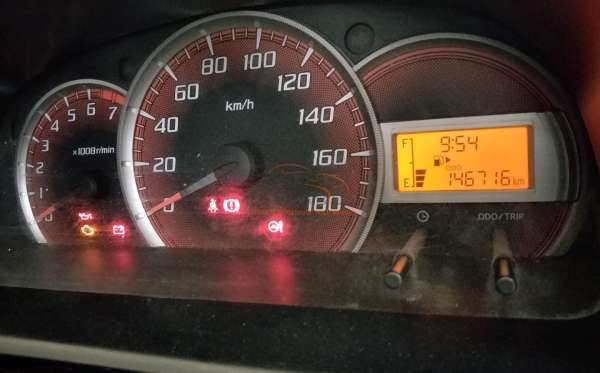 DAIHATSU XENIA