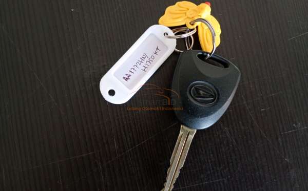 DAIHATSU XENIA 1.3 X