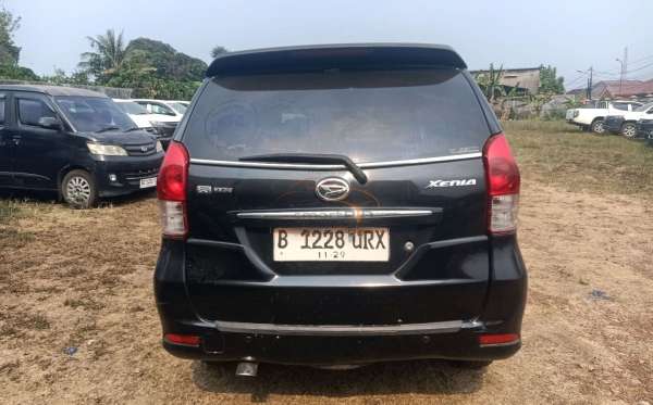 DAIHATSU  XENIA