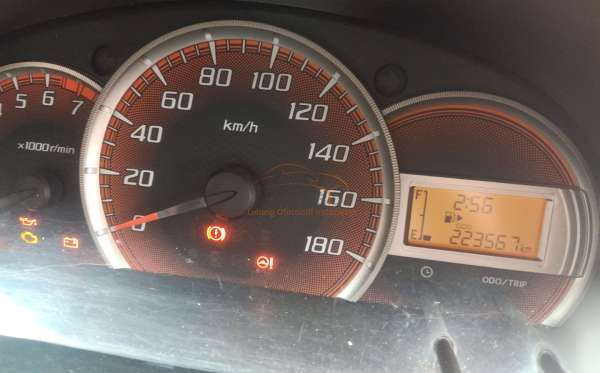 DAIHATSU  XENIA