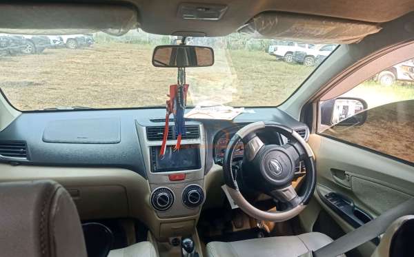 DAIHATSU  XENIA