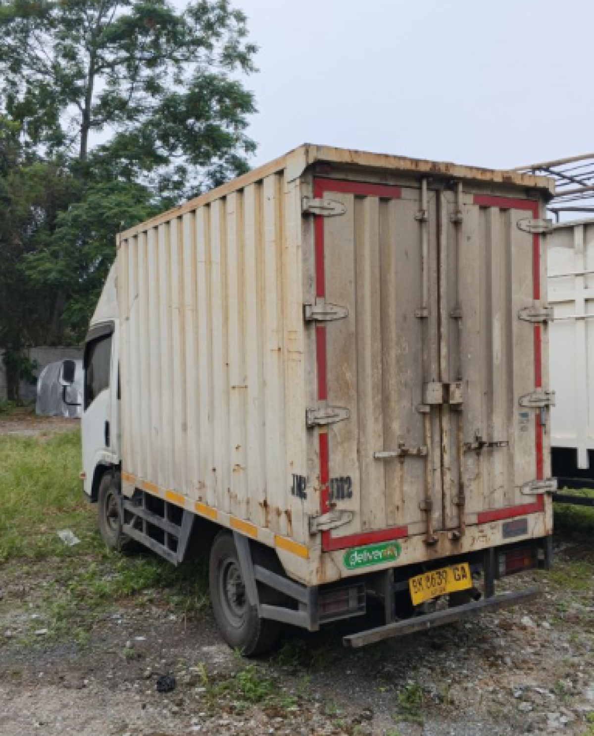 ISUZU NLR  85U