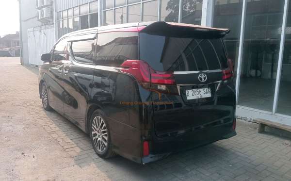 TOYOTA ALPHARD 2.5