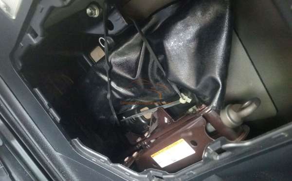 TOYOTA ALPHARD 2.5