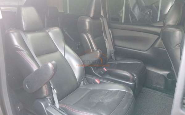 TOYOTA ALPHARD 2.5