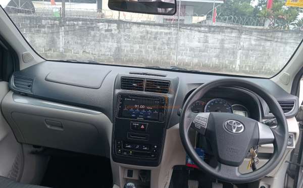 TOYOTA AVANZA 1.3 G