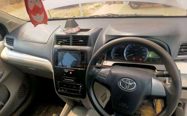 TOYOTA AVANZA 1.3 G