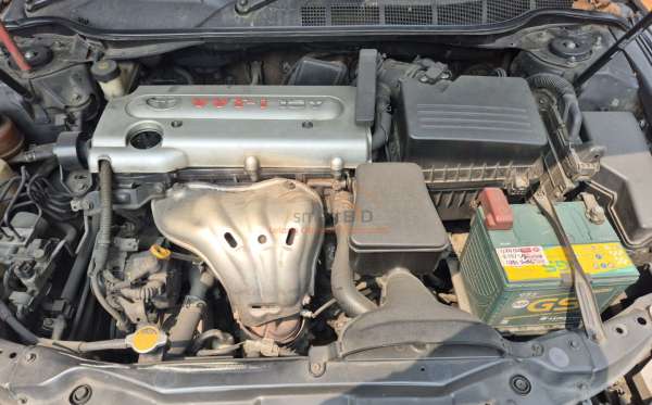 TOYOTA CAMRY V
