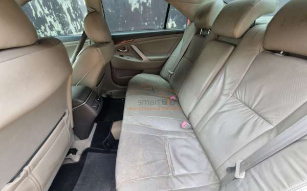 TOYOTA CAMRY V