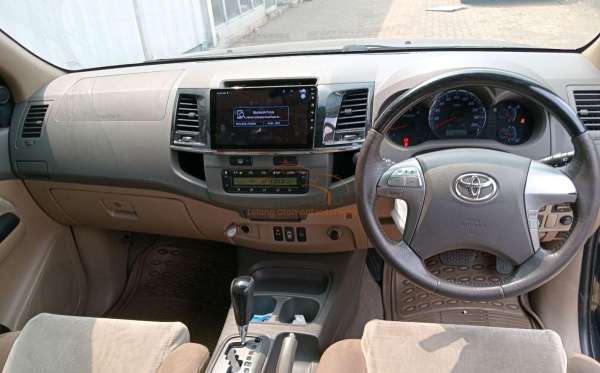 TOYOTA FORTUNER G 2.5
