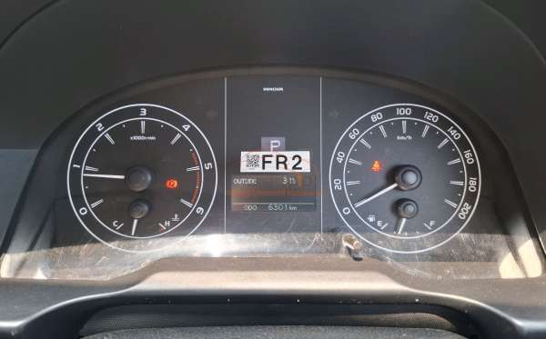TOYOTA INNOVA 2.4 G