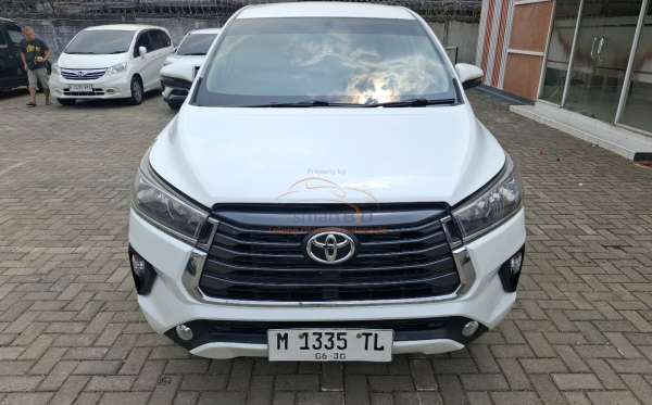 TOYOTA INNOVA 2.4 G