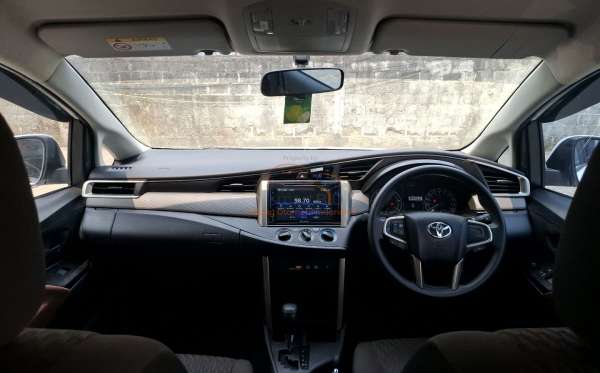 TOYOTA INNOVA 2.4 G