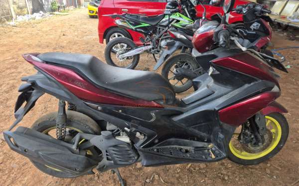 YAMAHA AEROX 155