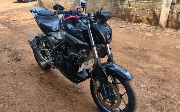 YAMAHA MT 25