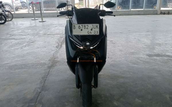 YAMAHA  NMAX